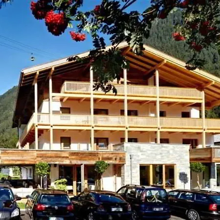 ホテル Huber's Boutiquehotel 4*