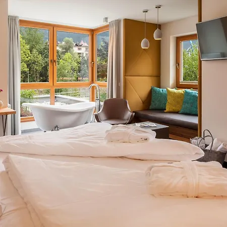 ホテル Huber's Boutiquehotel 4*