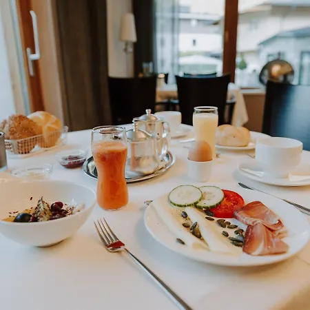 Huber's Boutiquehotel ホテル マイヤーホーフェン